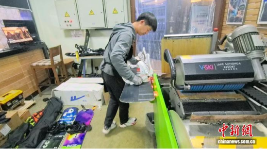 ڴڴĥѩʯ z